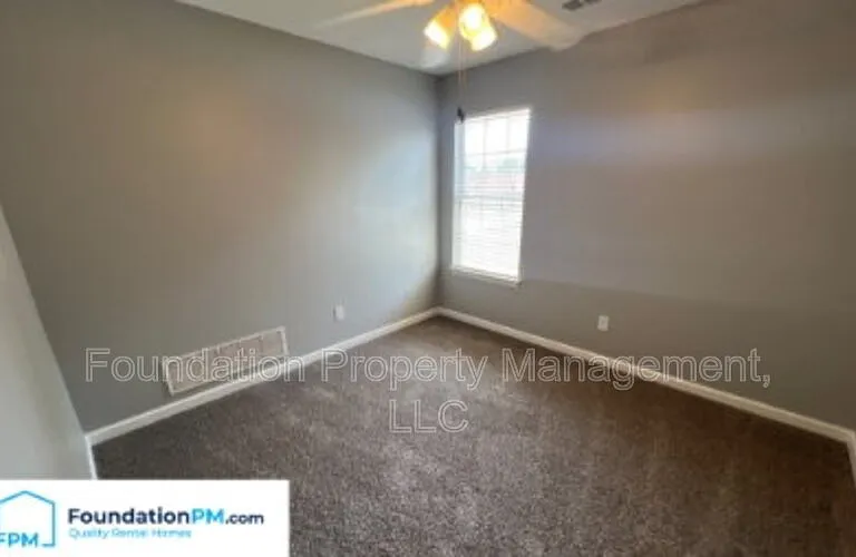 7063 Beringer Dr S — Photo 10