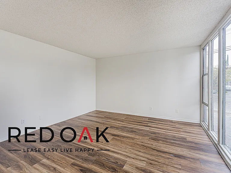 Kabir Apts (Montrose) — Photo 36
