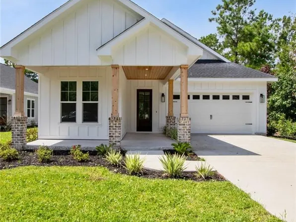206 Holm Pl, Saint Marys, GA 31558