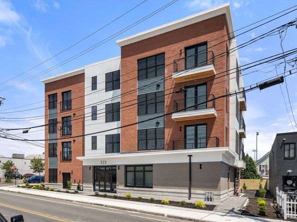 523 2nd St #402, Everett, MA 02149