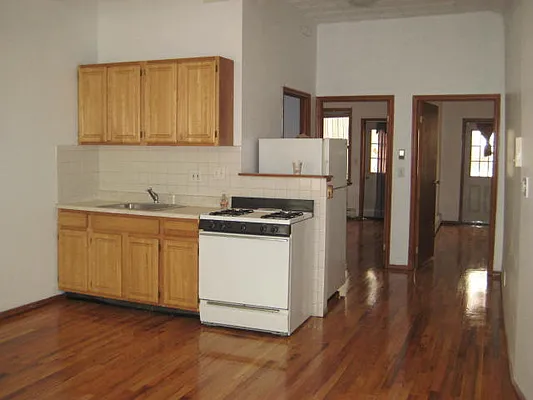 Rented by MCR Realty | media 12