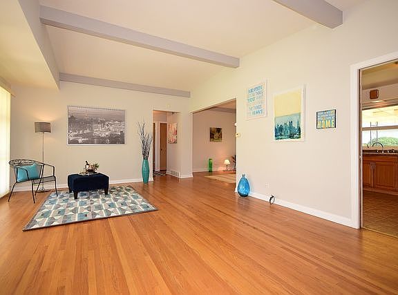 4th image of 7849 W Foster Ave