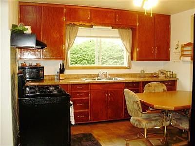 3rd image of 1414 S 1st St