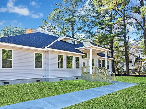 1973 Pleasant Ridge Rd, Virginia Beach, VA 23457