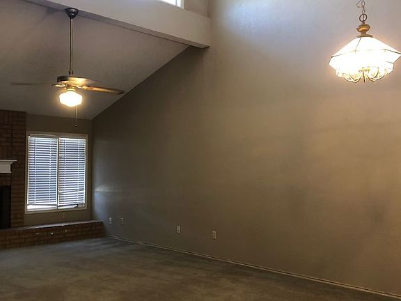 3rd image of 102 N Troy Ave APT A