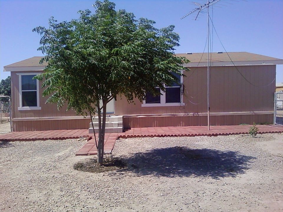 2nd image of 4320 W Lee St
