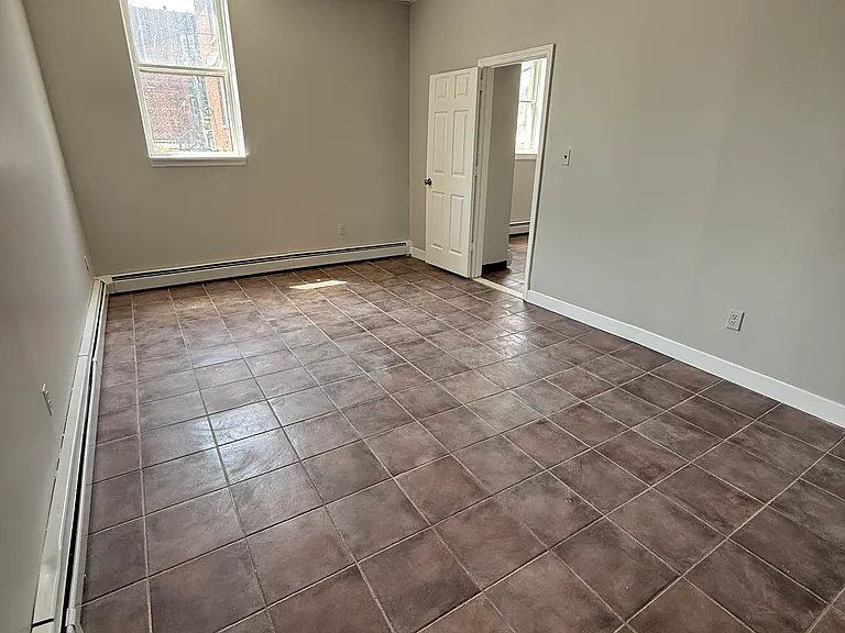 75-79 Lodi St #79A — Photo 11