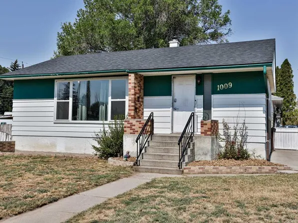 1009 S 6th Ave N, Lethbridge, AB T1H 0S3