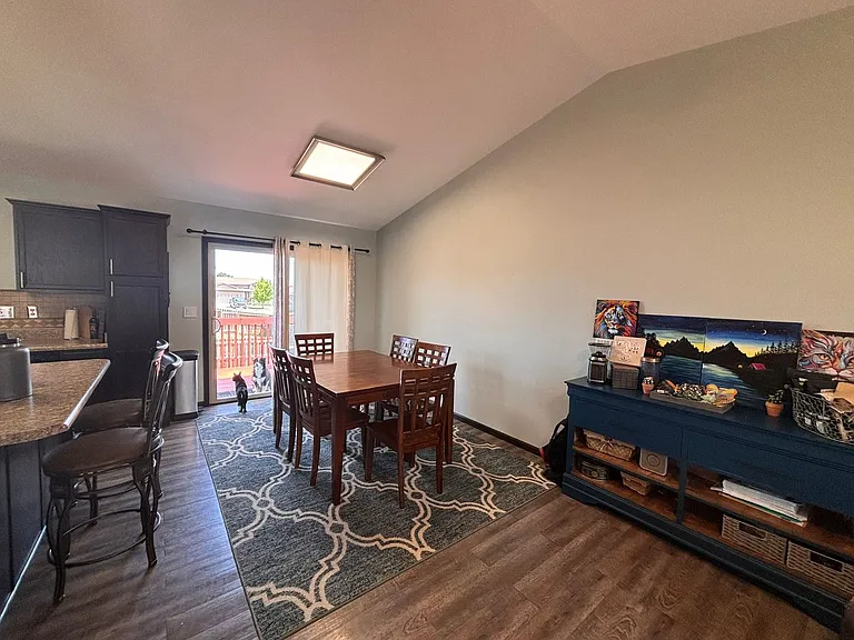 470 Sovereignty Ln — Photo 6