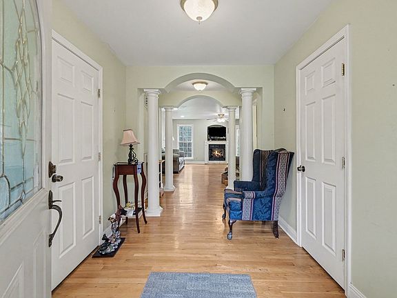 4th image of 1677 Center Star Rd