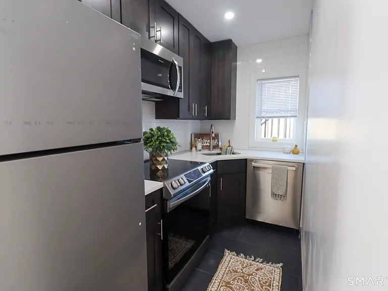 198 Montauk Ave #2 — Photo 3