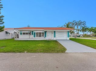 4922 NW 52nd St, Tamarac, FL 33319