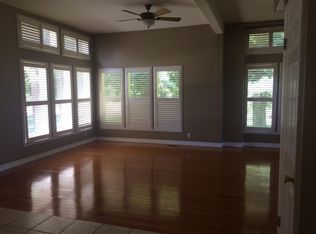 10048 S Henry Rd, Farmington, CA 95230