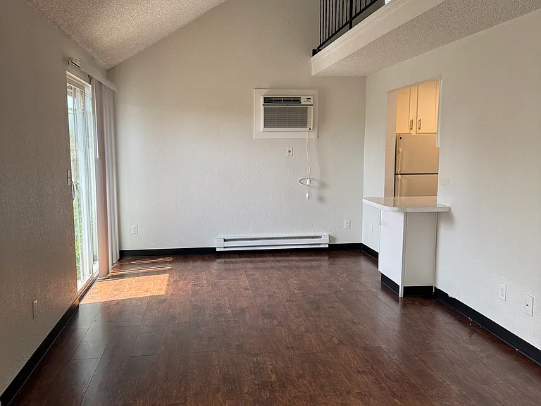 1025 W Entiat Ave #D16 — Photo 12