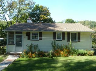 11 Birch Dr, Belvidere, NJ 07823