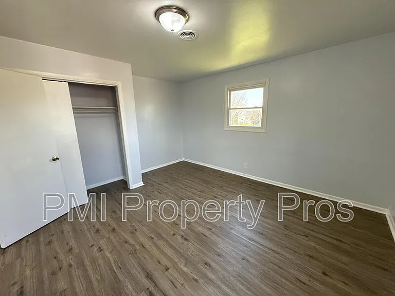 2716A N Buffum St — Photo 4