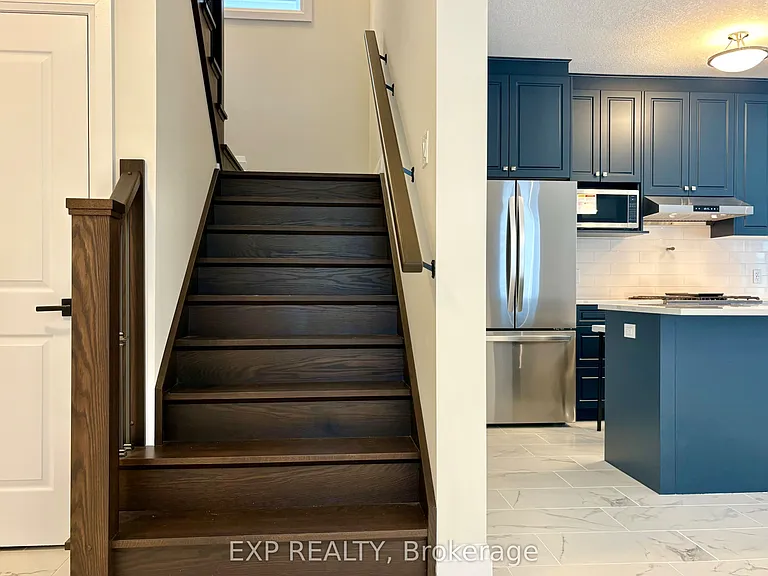 6 Dominique St — Photo 6