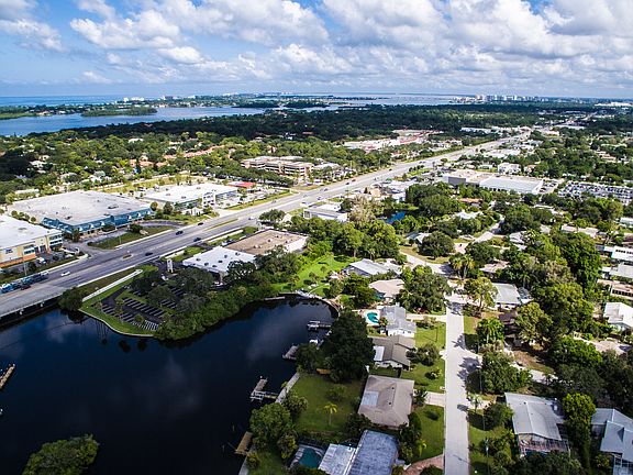 5th image of 5250 Carmilfra Dr