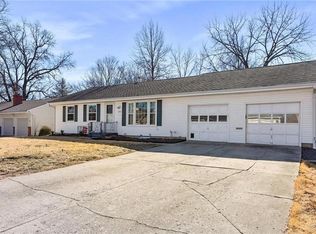 3815 NE 51st St, Kansas City, MO 64119