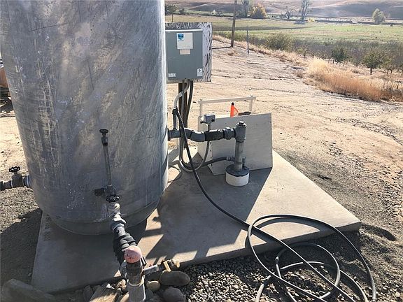 5th image of 17981 Los Cerritos Rd