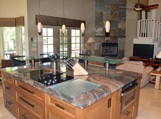 10689 N Sundust Ct, Tucson, AZ 85737