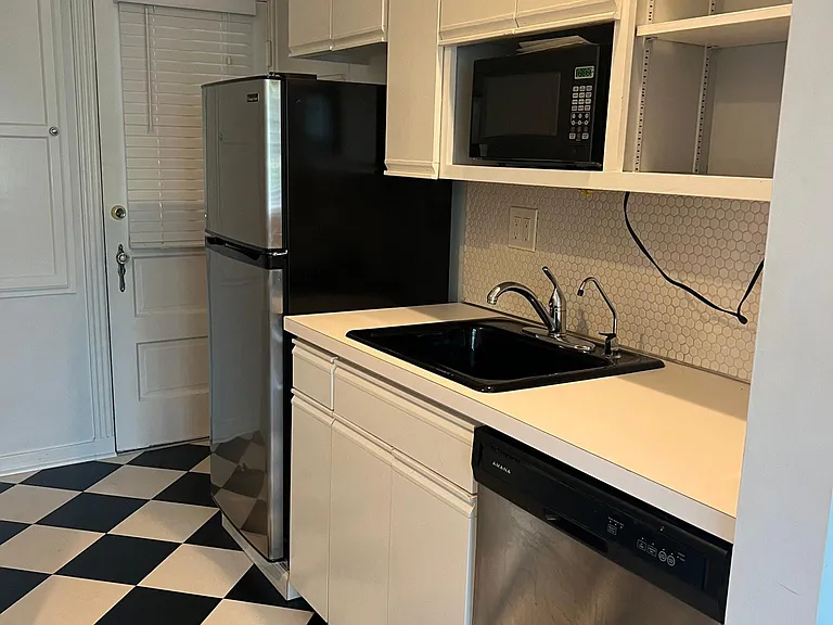 2039 Douglass Blvd #1 — Photo 12