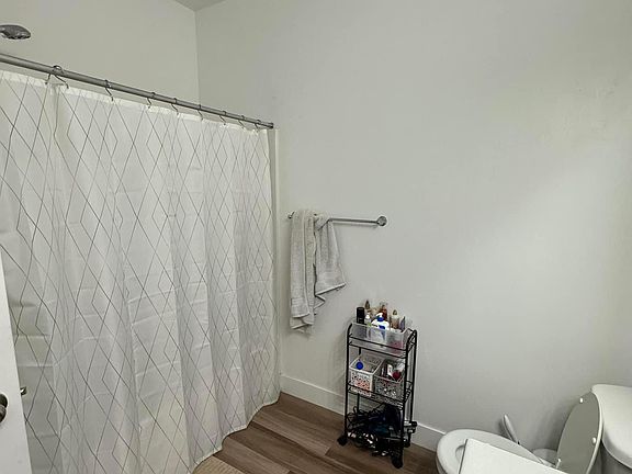 3rd image of 467 N 360 W