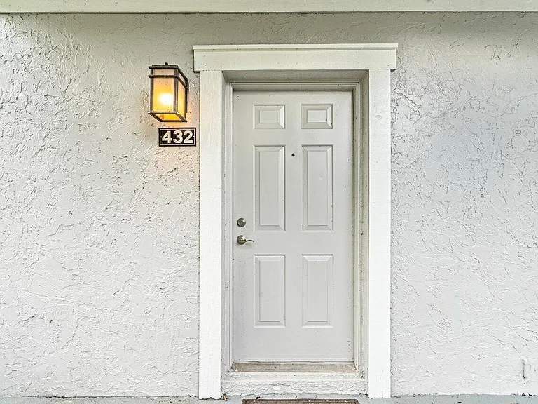 11863 Wimbledon Cir #432 — Photo 25