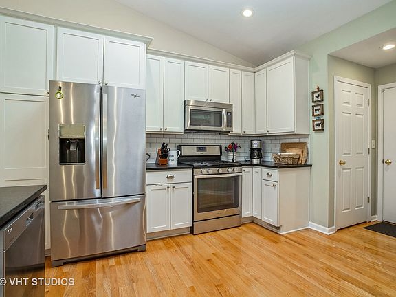 5th image of 738 N Brookdale Dr
