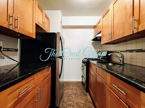 2nd image of 3230 70th St APT 2