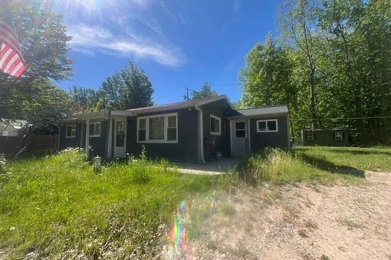 1st image of 8437 Knapp Rd