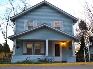 812 Des Moines Ave, Morgantown, WV 26505