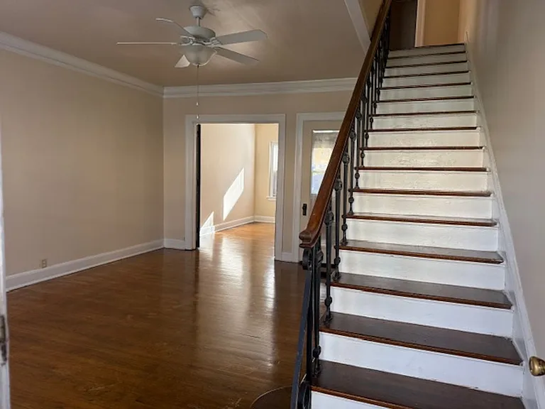 201 - Pennwood Associates, Llc — Photo 29