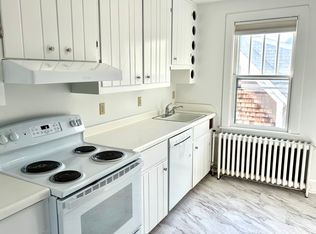 65 Caroline St #2, Burlington, VT 05401