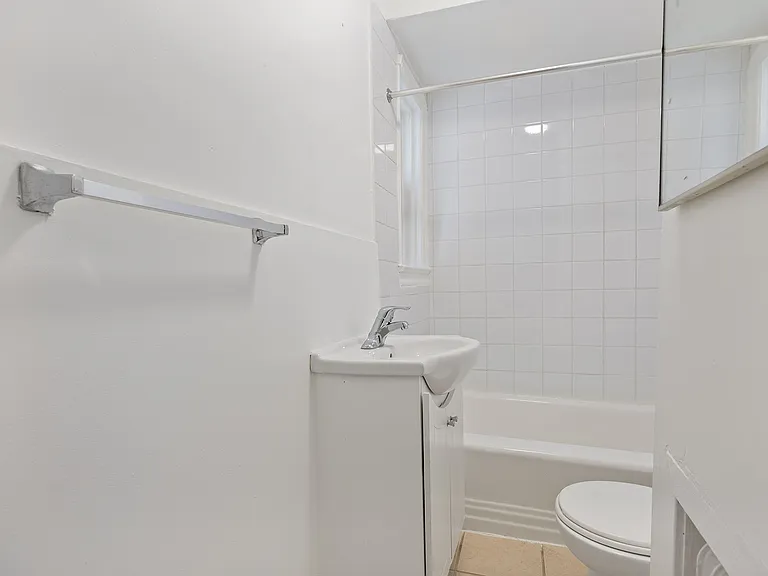 4 Folcroft Ave — Photo 5