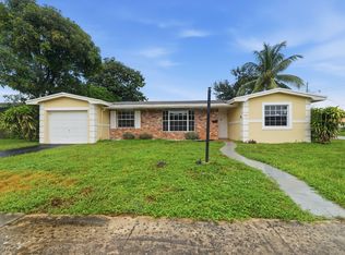 2700 NW 36th Avenue, Lauderdale Lakes, FL 33311