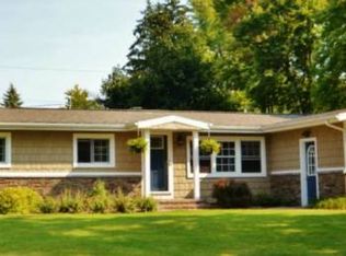 2620 Saint Marys Dr, Midland, MI