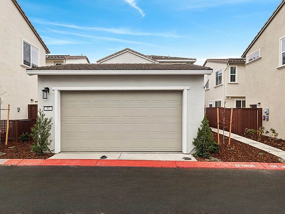 Sendero 52 Garage