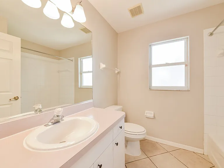 4637 72nd Ct E — Photo 15