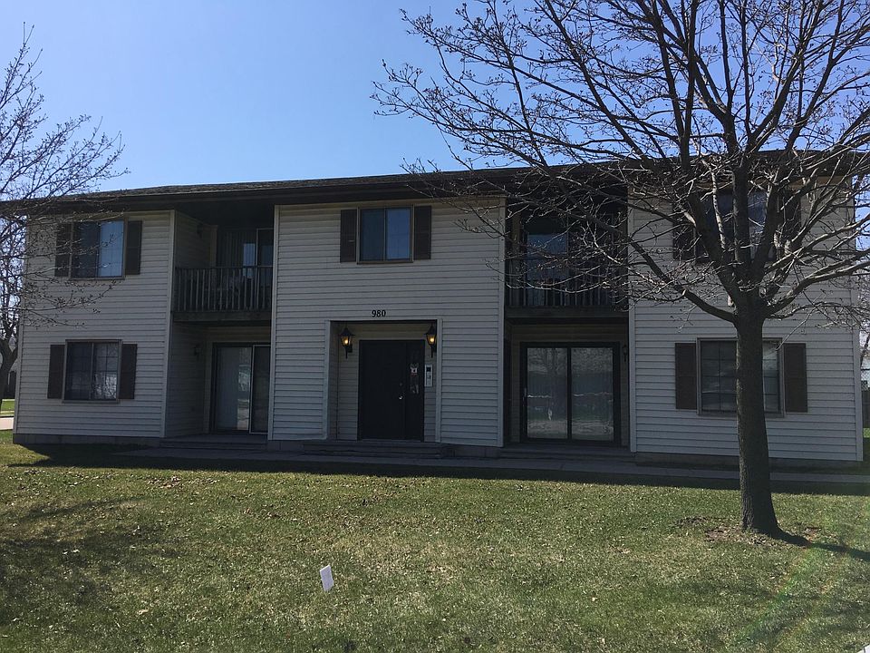 1st image of 980 Apple Blossom Dr