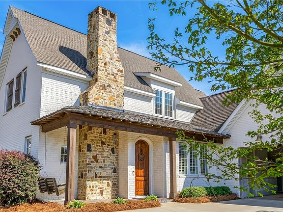 2nd image of 1663 Marie Loop