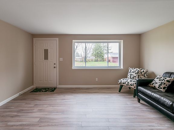 4th image of 127 Lodestone Dr