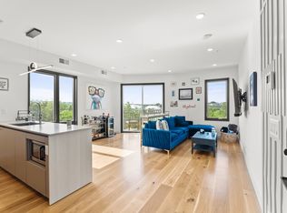 191 Condor St #9, Boston, MA 02128