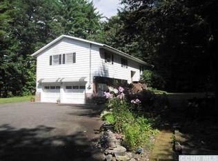 29 Oak St, Cairo, NY 12413