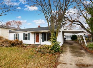 3527 Riverside Dr, South Bend, IN 46628