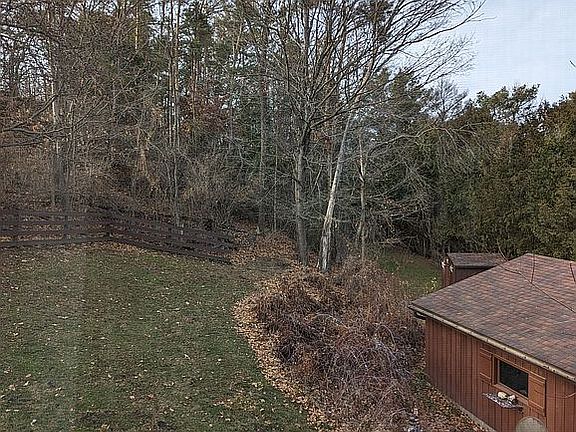 3rd image of 334 Minnesota Ave W