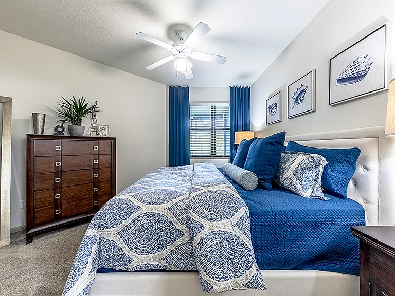 The Hamptons at Palm Beach Gardens Apartments — Photo 8
