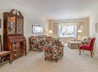 97 Goldfinch Pl, Hackettstown, NJ 07840