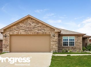3132 Middleview Rd, Fort Worth, TX 76108
