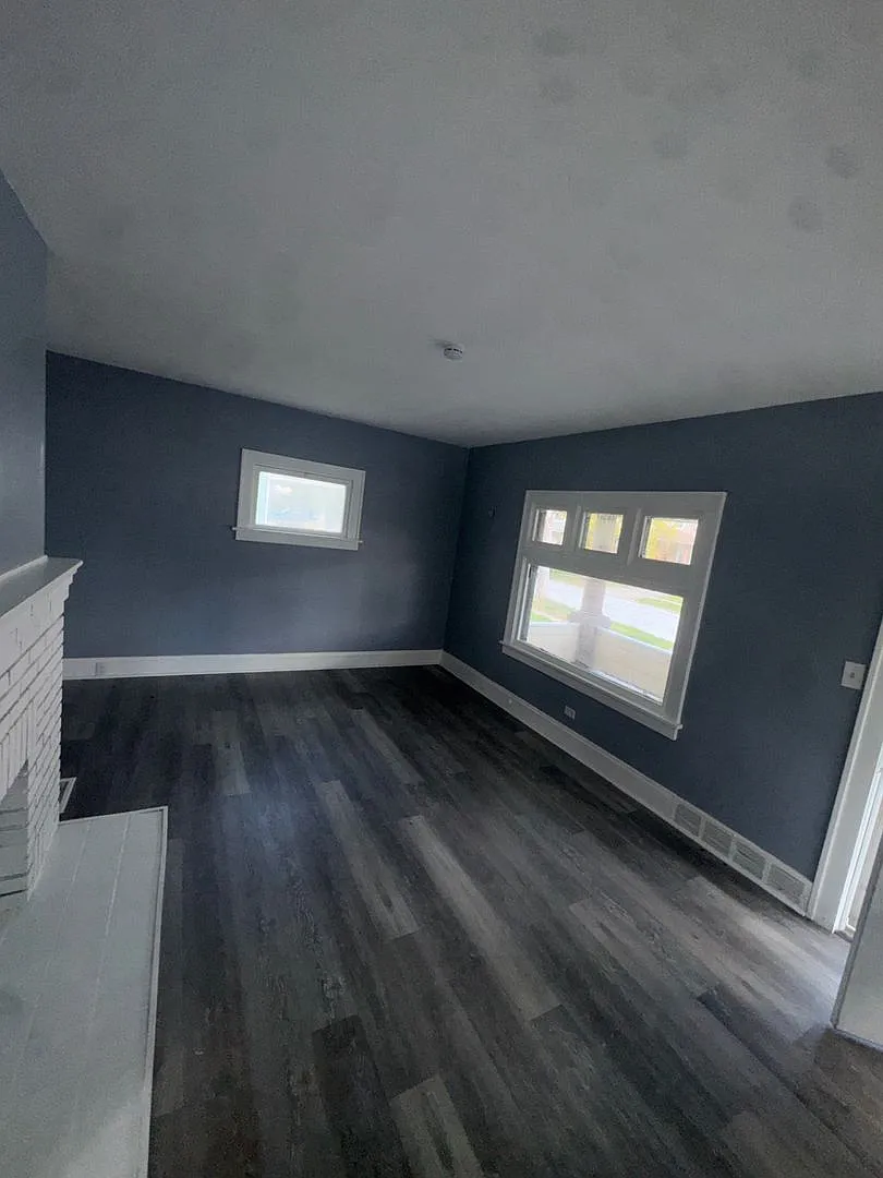 Charming 3-Bedroom Property In Prime Location (Section 8 Vouchers Accepted) — Photo 3